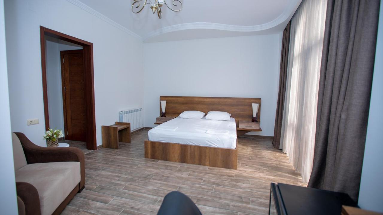 Royal Venezia Hotel Batumi Exterior foto