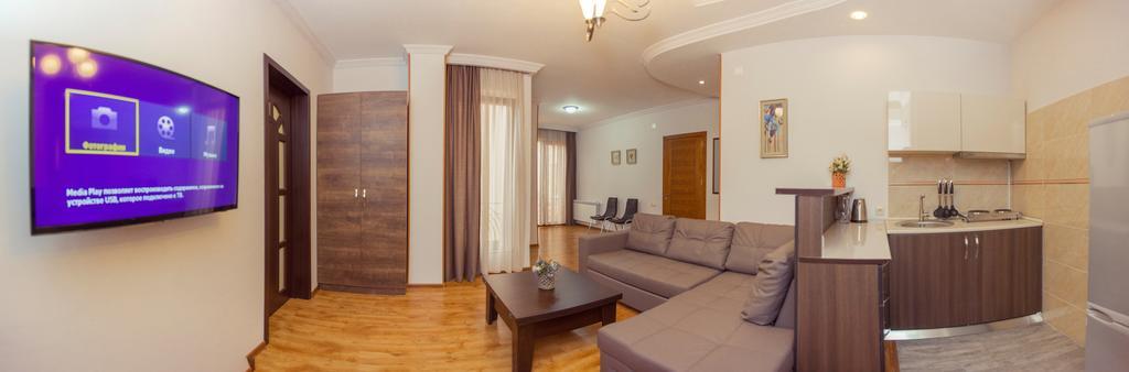 Royal Venezia Hotel Batumi Habitación foto