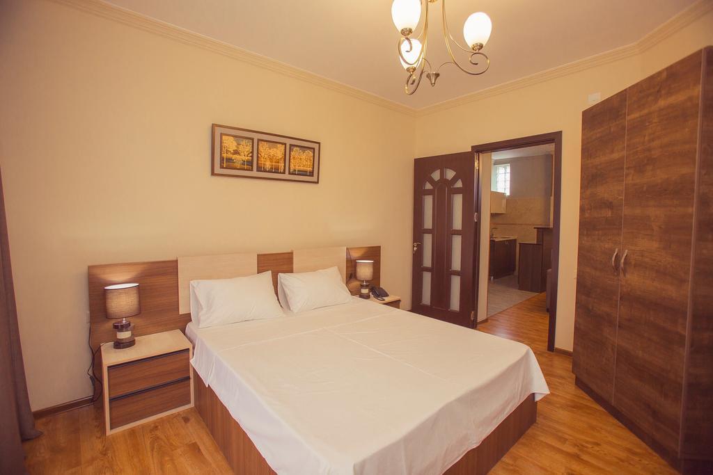 Royal Venezia Hotel Batumi Habitación foto