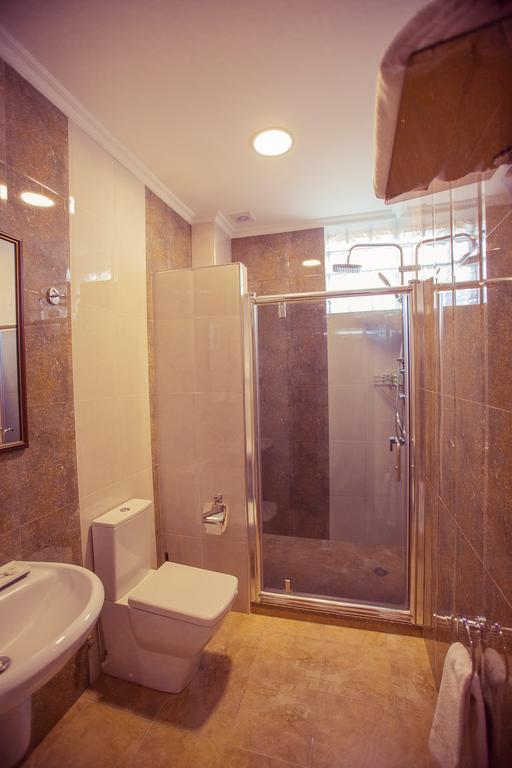 Royal Venezia Hotel Batumi Habitación foto