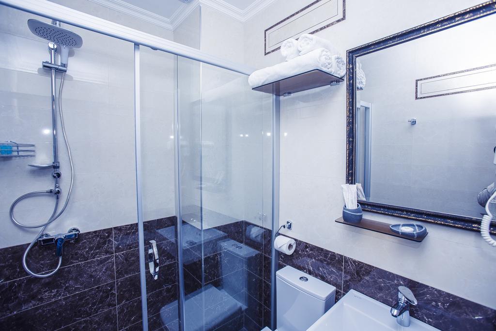 Royal Venezia Hotel Batumi Habitación foto